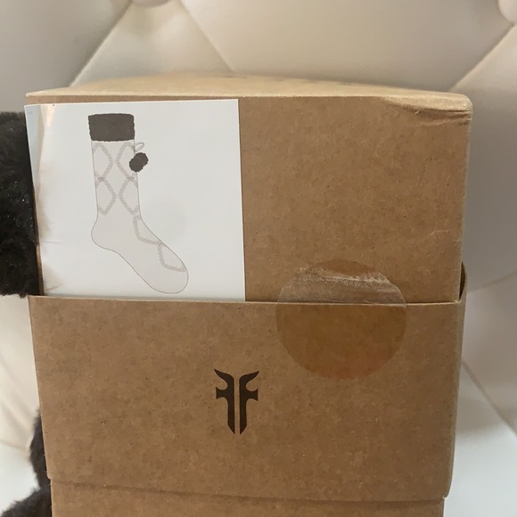 Frye🔥new - Picture 2 of 3